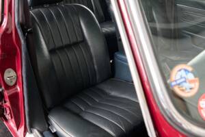 Bild 44/50 von Jaguar XJ 6 L 4.2 (1974)