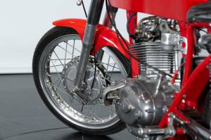 Immagine 10/30 di Ducati DUMMY (1957)
