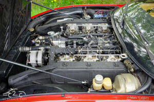 Image 27/80 de Ferrari 365 GTC&#x2F;4 (1972)