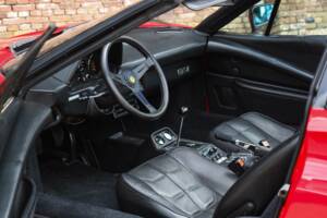 Image 3/50 de Ferrari 308 GTSi (1981)
