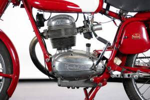 Bild 22/50 von Mondial 175 Turismo Veloce (1956)
