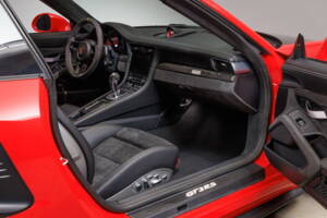 Bild 28/41 von Porsche 911 GT3 RS Weissach (2019)