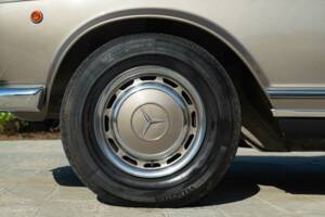 Image 33/50 of Mercedes-Benz 280 SL (1969)