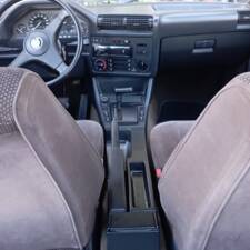 Image 31/51 of BMW 318i (1985)