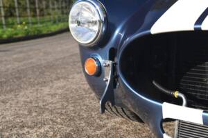 Image 31/50 de AC Cobra 427 (1999)