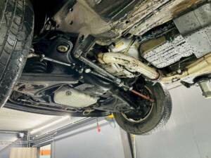 Afbeelding 27/32 van Mercedes-Benz 560 SL (1987)