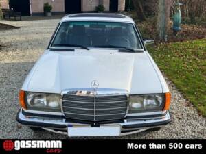 Image 2/15 of Mercedes-Benz 280 C (1978)