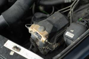 Immagine 47/48 di Mercedes-Benz 200 CE (1990)