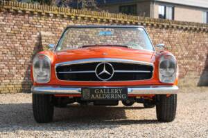 Image 18/50 of Mercedes-Benz 230 SL (1964)