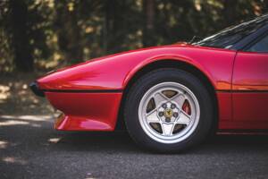 Image 6/8 of Ferrari 308 GTS Quattrovalvole (1985)