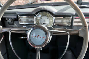 Immagine 7/50 di Volvo PV 444 (1955)