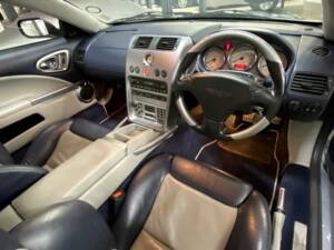Image 2/50 of Aston Martin V12 Vanquish (2003)