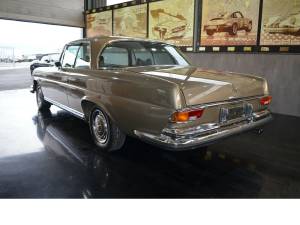 Immagine 10/48 di Mercedes-Benz 280 SE 3,5 (1971)