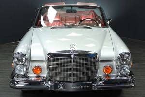 Image 9/30 of Mercedes-Benz 280 SE (1970)