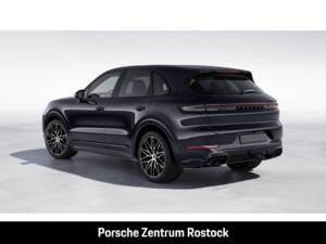 Imagen 3/10 de Porsche Cayenne Coupé E-Hybrid (2026)