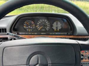 Image 9/20 of Mercedes-Benz 560 SEL (1988)