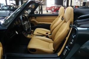 Image 8/50 of Porsche 911 Carrera RWB (1995)