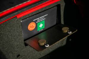 Image 44/50 of BMW 635 CSi (1989)