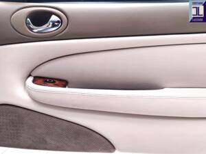 Bild 52/65 von Jaguar XKR (1998)