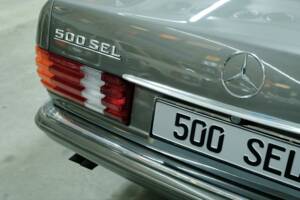Bild 20/50 von Mercedes-Benz 500 SEL (1983)