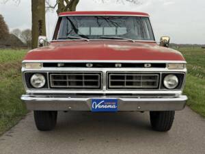 Image 2/18 de Ford F-250 (1976)