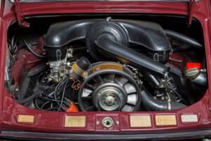 Image 19/20 of Porsche 911 2.2 T (1970)