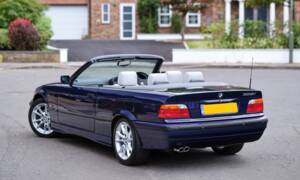 Image 3/50 de BMW 328i (1995)