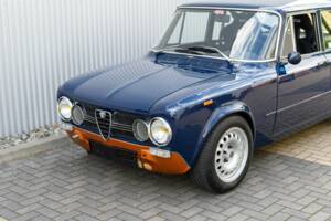 Image 15/56 of Alfa Romeo Giulia Nuova Super 1300 (1974)