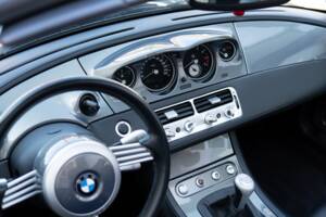 Image 25/32 of BMW Z8 (2001)