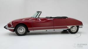 Bild 8/15 von Citroën ID 19 Usine (1963)