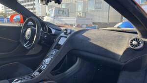 Bild 29/48 von McLaren 650S Spider (2014)