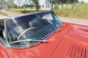 Image 19/80 of Jaguar E-Type 4.2 (1966)