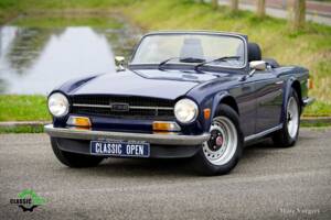 Image 11/42 of Triumph TR 6 PI (1972)