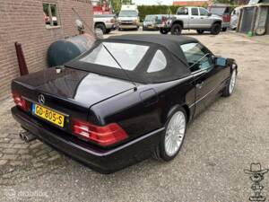 Image 9/40 of Mercedes-Benz 300 SL-24 (1990)