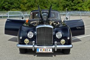 Image 12/50 of Bentley S 1 Continental (1956)