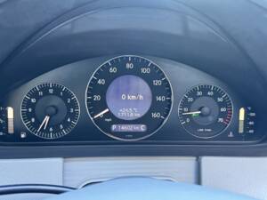 Immagine 15/17 di Mercedes-Benz CLK 500 (2005)