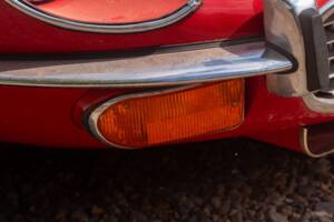 Image 30/50 de Jaguar Type E V12 (2+2) (1973)