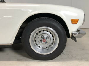 Immagine 12/23 di Triumph TR 6 PI (1974)