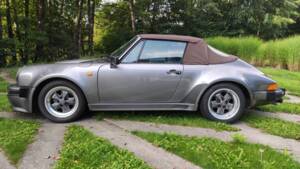 Image 79/104 of Porsche 911 Carrera 3.2 (1986)