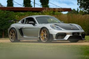 Image 15/100 of Porsche 718 Cayman GT4 RS Weissach (2024)