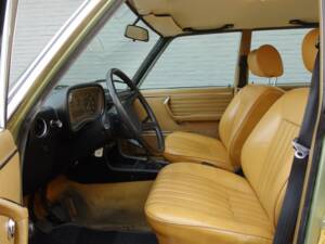 Image 51/95 de BMW 2500 (1977)