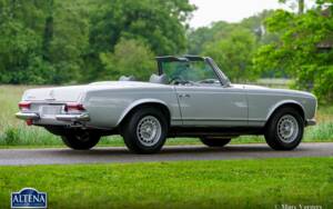 Image 17/49 of Mercedes-Benz 230 SL (1964)