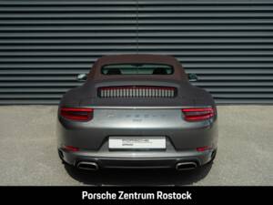 Bild 22/27 von Porsche 911 Carrera (2018)