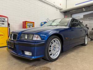 Image 2/22 de BMW M3 (1993)