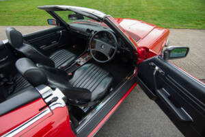 Image 10/29 of Mercedes-Benz 500 SL (1989)