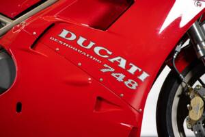 Imagen 27/50 de Ducati 748 S (1996)