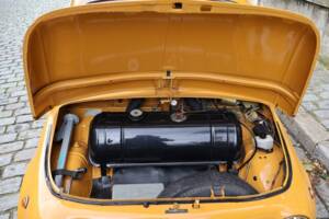 Image 32/44 of FIAT 500 L (1970)