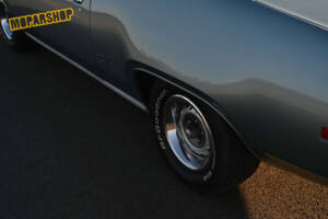 Image 17/48 of Plymouth GTX 440 (1971)