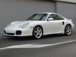 Bild 4/99 von Porsche 911 Turbo (2004)