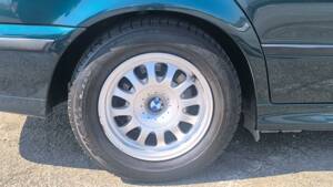 Image 15/42 of BMW 520i (1998)